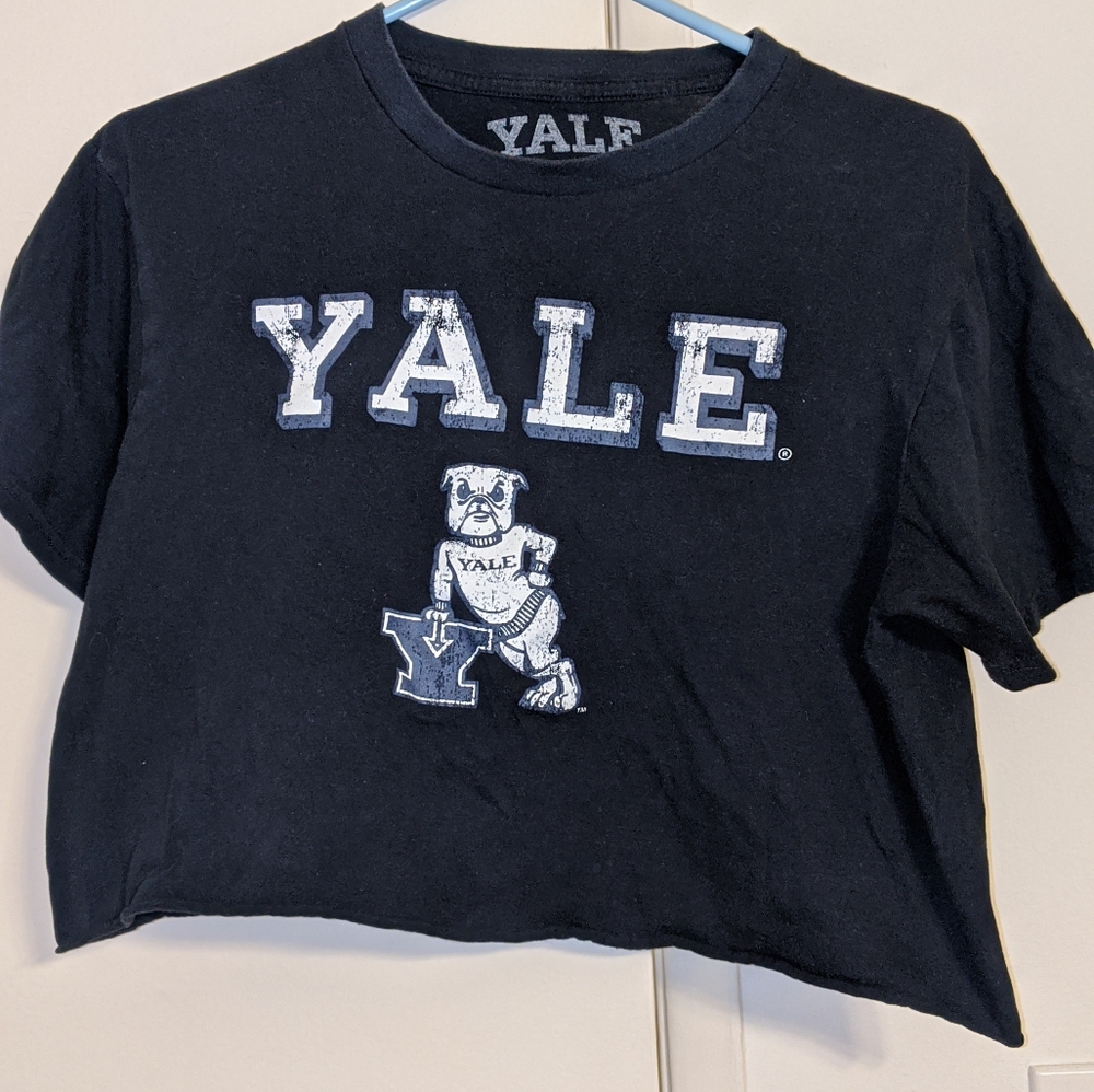 Cropped Yale shirt